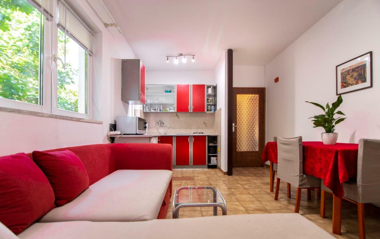 Apartments Mare Пула Экстерьер фото