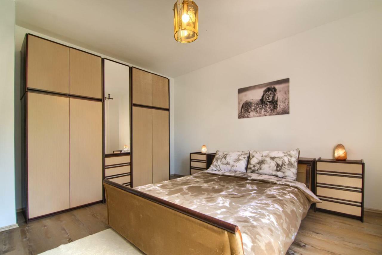 Apartments Mare Пула Экстерьер фото